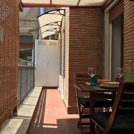 Splendido Attico Con Terrazza A Trastevere
