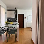 Daire Splendido Attico Con Terrazza A Trastevere